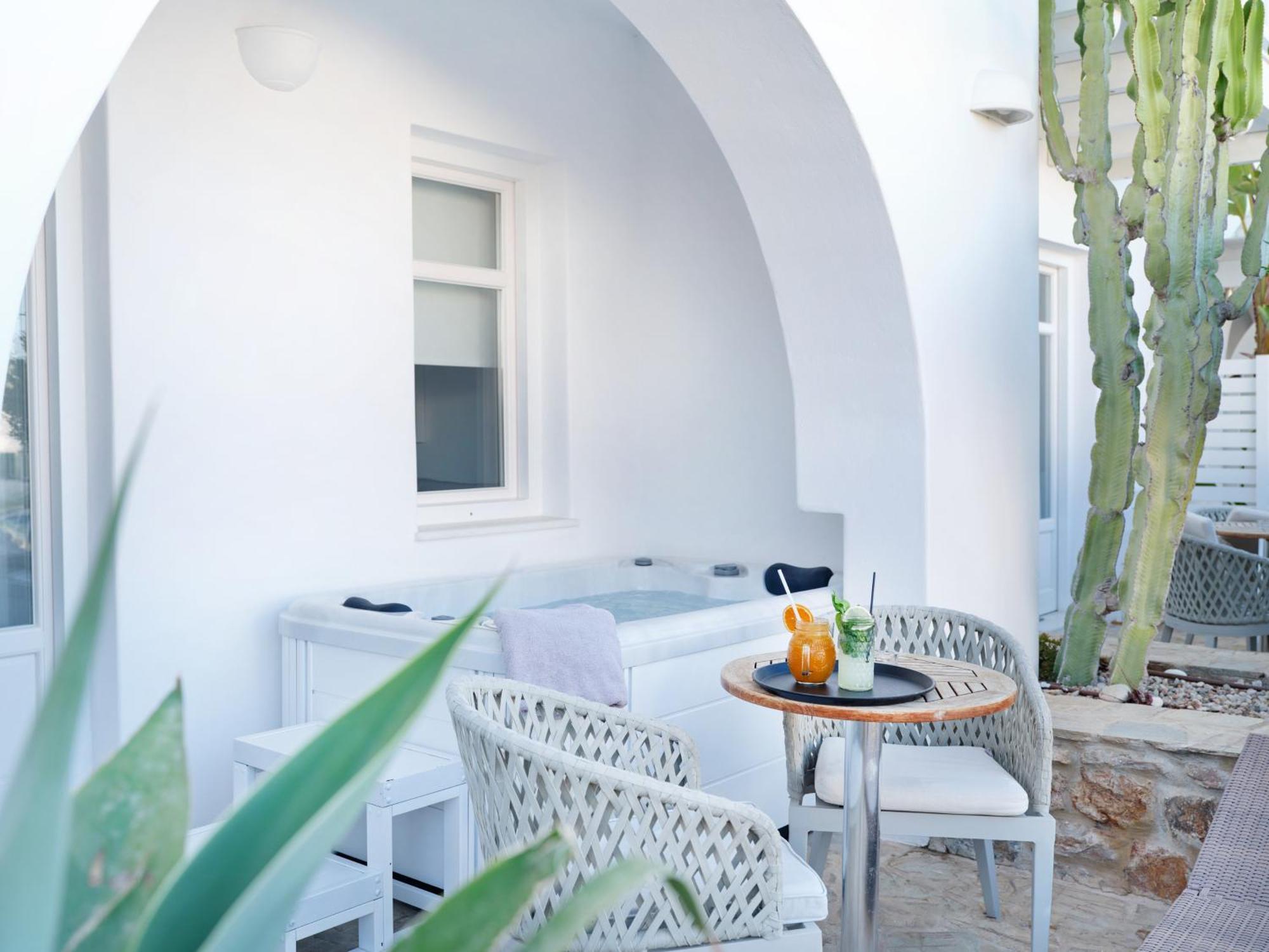 Stelia Mare Boutique Hotel Náousa Eksteriør bilde